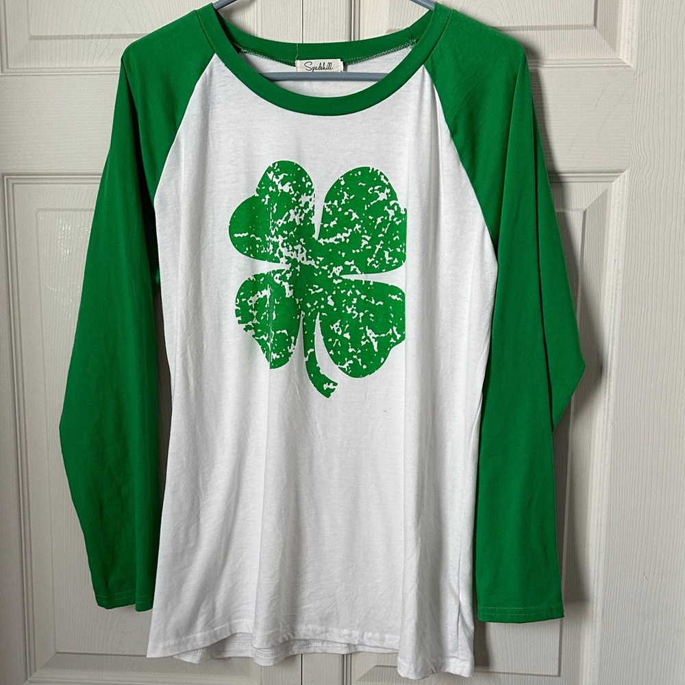 Green and White Long Sleeve Shamrock Clover Tee XL